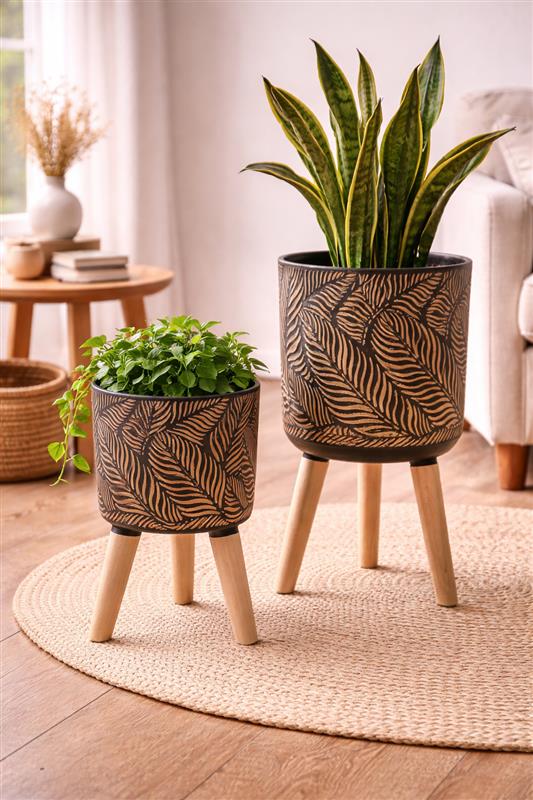 Set of 2 Tripod Planters