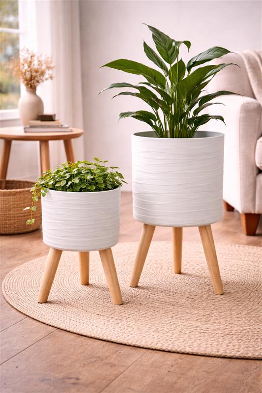 Set of 2 Tripod Planters White