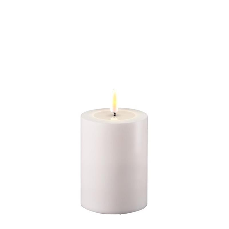 WHITE OUTDOOR LED CANDLE 3x4