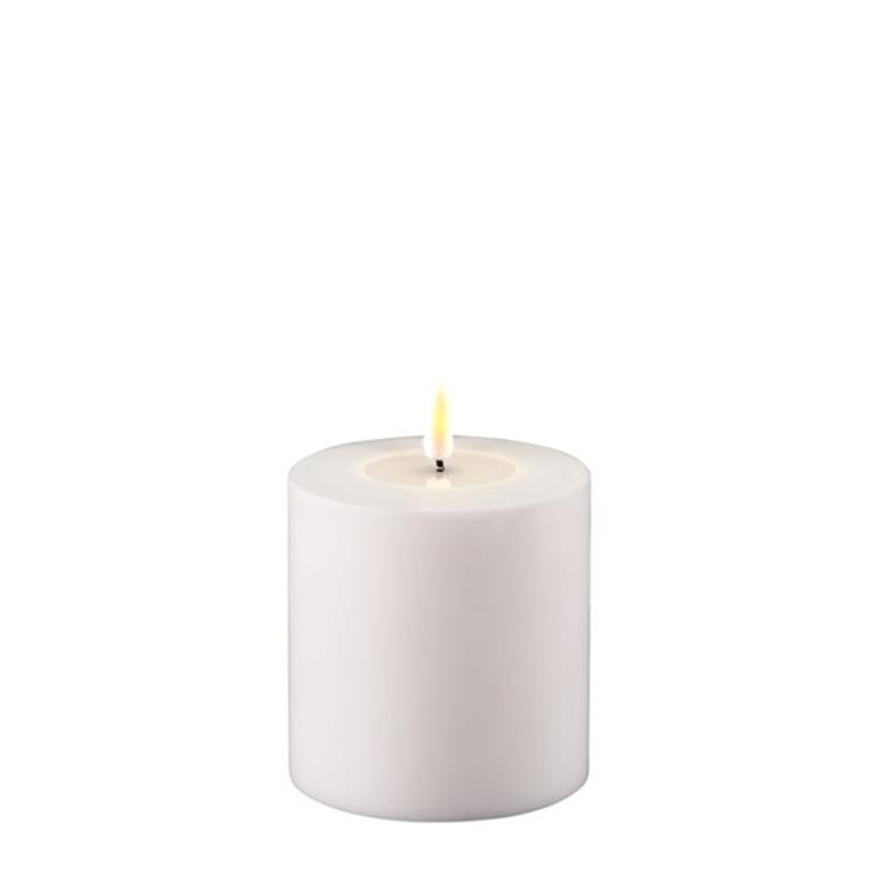 WHITE OUTDOOR LED CANDLE 4x4